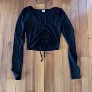 Aritzia Cropped Ruched Long Sleeve Shirt